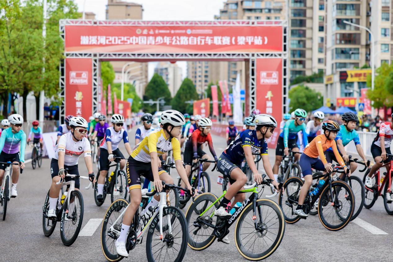 亲身感受这, 自行车运动, 协会